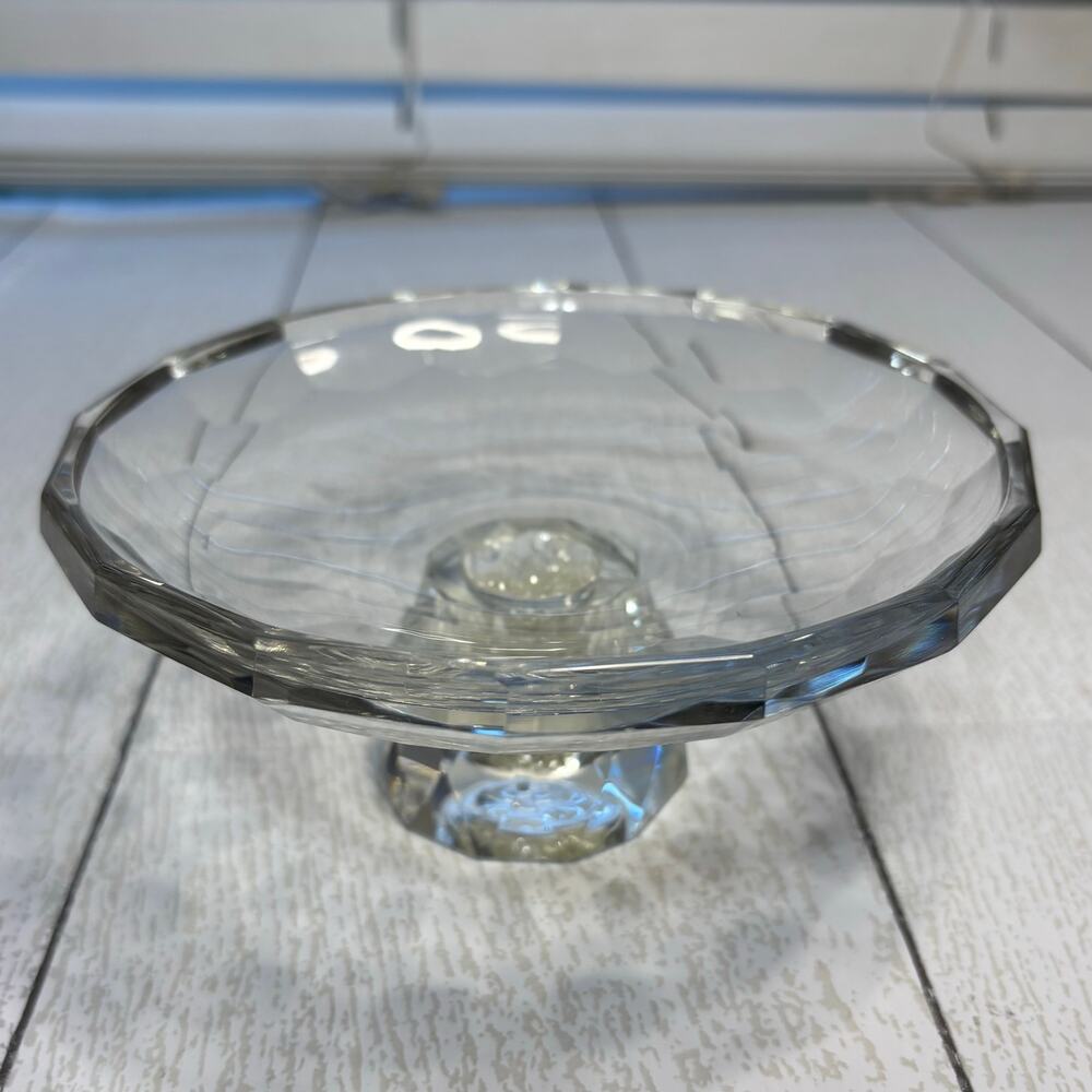 Oleg Cassini Diamond Cut Footed Crystal Dish 126421 Astor